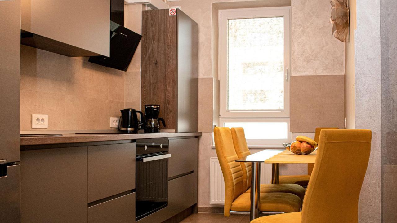 Royal Apartment Брашов Екстериор снимка